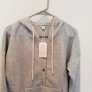 𝅺new Womens Hoodie medium